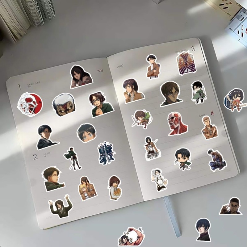 60 Pezzi Adesivi Anime Attack  - Laptop Accessories Case recensione e prezzo